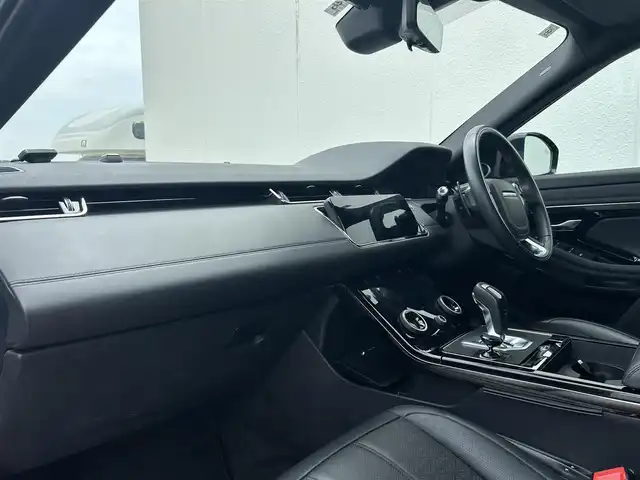 ランドローバー レンジローバーイヴォーク Rダイナミック HSE 東京都 2019(令1)年 3.1万km グレー パノラマルーフ　/ＭＥＲＩＤＩＡＮ/３６０°カメラ　/黒革　/地デジ　/シートヒーター　/パワーシート　/クルーズコントロール　/電動リヤゲート/ＥＴＣ　/パドルシフト　/ドライブレコーダー　/スマートキー