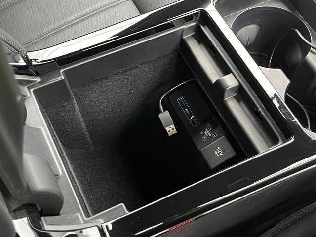ランドローバー レンジローバーイヴォーク Rダイナミック HSE 山梨県 2019(令1)年 3.1万km グレー MERIDIANサウンド/黒革シート/パノラマルーフ/ACC/マトリックスLEDヘッドライト/シーケンシャルウィンカー/オートハイビーム/Touch Pro Duo/全周囲カメラ/フルセグTV/全席シートヒーター/ヘッドアップディスプレイ/ドライブパック/レーンキープアシスト/ブラインドスポットアシスト/衝突軽減ブレーキ/電動リアゲート/取扱説明書/新車保証書/スペアキー/カルパチアン・グレー