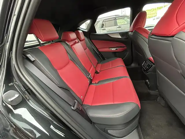 レクサス ＮＸ 350h Fスポーツ 長崎県 2025(令7)年 0.3万km グラファイトブラックガラスフレーク ワンオーナー/純正14インチナビ/(BT/フルセグ)/全方位カメラ/衝突軽減ブレーキ/レーンアシスト/ブラインドスポットモニター/コーナーセンサー/レーダークルーズ/ETC2.0/パドルシフト/パワーバックドア/赤レザーシート/パワーシート/シートヒーター/エアシート/ハンドルヒーター/ハンドル電動チルト/ドライブレコーダー/純正20インチAW/USB/Cタイプ