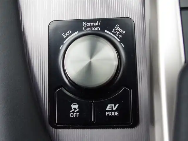 レクサス ＲＸ 450h Fスポーツ 埼玉県 2020(令2)年 2.9万km 黒 ブラックレザーシート/アダプティブクルーズコントロール/LSS+/ヘッドアップディスプレイ/androidauto/CarPlay/三眼LED/ブラインドスポットモニター/全周囲カメラ/純正ナビ/ETC/フルセグTV/GPSレーダー探知機/全席シートヒーター/ベンチレーション/シートポジションメモリー機能