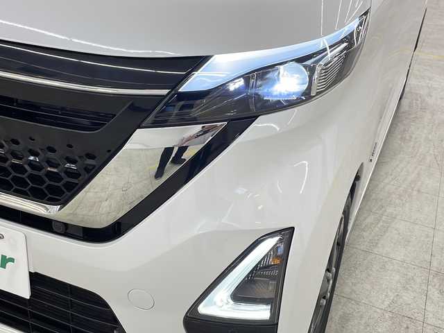 日産 ルークス HWS X プロパイロットED 長崎県 2021(令3)年 4.2万km チタニウムグレーM/シルキーホワイト プロパイロット  /両側電動スライドドア  /純正9インチナビ  /スマートキー  /オートライト  /オートハイビーム  /オートエアコン  /パワーステアリング  /パワーウィンドウ  /オートホールド  /パーキングスイッチ  /ステアリングスイッチ  /電動格納ウインカーミラー  /チルドステアリング  /シートリフター  /フォグランプ  /ハーフレザー  /フロアマット  /ドアバイザー