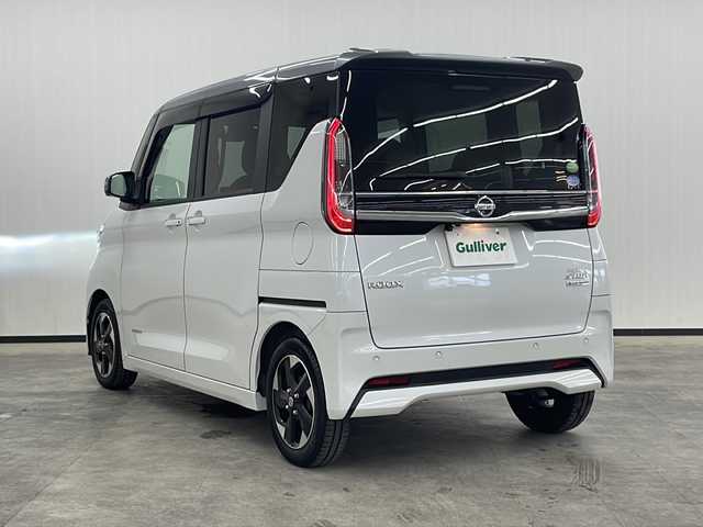 日産 ルークス HWS X プロパイロットED 長崎県 2021(令3)年 4.2万km チタニウムグレーM/シルキーホワイト プロパイロット  /両側電動スライドドア  /純正9インチナビ  /スマートキー  /オートライト  /オートハイビーム  /オートエアコン  /パワーステアリング  /パワーウィンドウ  /オートホールド  /パーキングスイッチ  /ステアリングスイッチ  /電動格納ウインカーミラー  /チルドステアリング  /シートリフター  /フォグランプ  /ハーフレザー  /フロアマット  /ドアバイザー