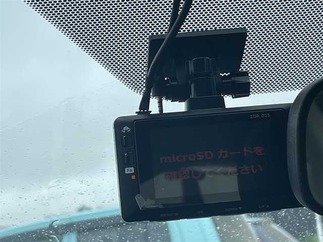 トヨタ アクア L 山形県 2015(平27)年 7.6万km シルバーM 純正カーオーディオ (CP-W64)/　　CD USB AUX AM/FM/ドライブレコーダー/アイドリングストップ/横滑り防止装置/電動格納ウィンカーミラー/純正フロアマット/ドアバイザ―/AAC/リモコンキー/ETC