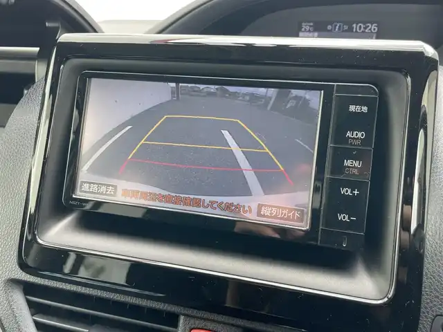 トヨタ ヴォクシー ハイブリッド X 千葉県 2014(平26)年 13.4万km ホワイトパールクリスタルシャイン (株)IDOMが運営する【じしゃロン八千代店】の自社ローン対象車両になります。こちらは現金またはオートローンご利用時の価格です。自社ローンご希望の方は別途その旨お申付け下さい/純正ナビ（NSZT-W64）/・フルセグテレビ/・Bluetooth接続/バックカメラ/片側パワースライドドア/LEDヘッドライト/ステアリングリモコン/プッシュスタート/スマートキー/スペアキー/純正アルミホイール/純正フロアマット