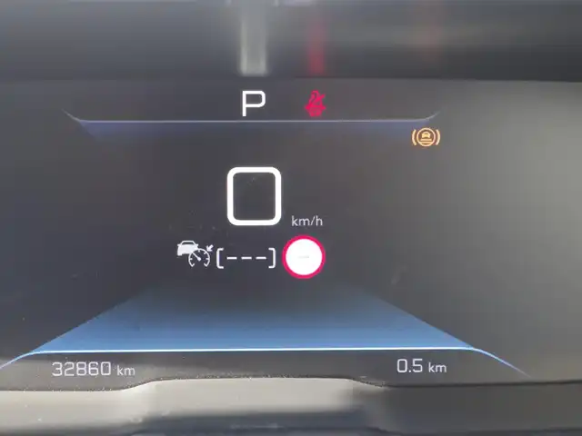 プジョー ５００８ GT ブルーHDi 香川県 2021(令3)年 3.3万km 白Ⅱ 衝突軽減/レーンアシスト/BSM/純正ナビ/地デジ/BT/カープレイ/バックカメラ/ハーフレザーシート/シートヒーター/パワーバックドア/F/Rコーナーセンサー/ACC/サンルーフ/ワイヤレス充電/ETC