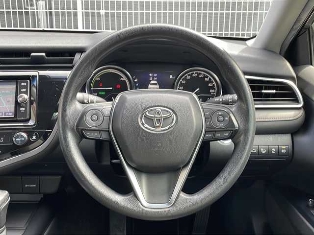 トヨタ カムリ X 愛知県 2017(平29)年 6.5万km プラチナホワイトパールマイカ /純正ナビ//フルセグTV・Bluetooth・CD・DVD//プッシュスタート//ビルトインETC//電格ミラー//プリクラッシュセーフティ//純正ドアバイザー//純正フロアマット//車両接近通報装置//ドライブレコーダー//LEDヘッドライト//オートライト・オートハイビーム