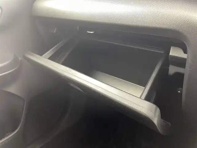 トヨタ ライズ G 福井県 2024(令6)年 1.9万km ブラックマイカメタリック 4WD/寒冷地仕様/純正ディスプレイオーディオ/（フルセグTV/BT/USB/Ipod/AppleCarPlay)/全方位カメラ/スマートアシスト/衝突被害軽減ブレーキ/車線逸脱警報/先行車発進お知らせ/前後誤発進抑制機能/パーキングセンサー/アイドリングストップ/ワイパーデアイサー/横滑り防止/前席シートヒーター/ビルトインETC/LEDヘッドライト/プッシュスタート/スマートキー