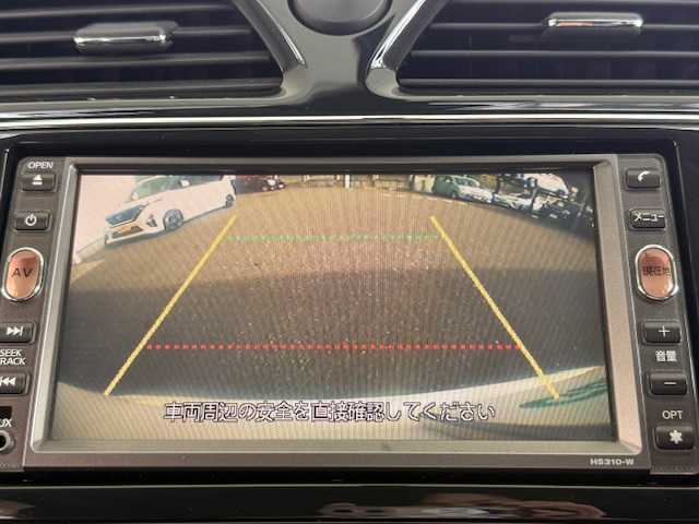 日産 セレナ ハイウェイスター 大阪府 2011(平23)年 3.9万km ブリリアントホワイトパール /禁煙車//ワンオーナー//ディーラー純正HDDナビ/HS310-W//Bluetooth/CD/DVD/AUX//ワンセグテレビ//バックカメラ//クルコン//両側パワースライドドア//純正フロアマット//純正16インチアルミホイール//サンシェード//ドアバイザー//ETC