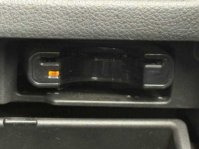 日産 セレナ ハイウェイスター 大阪府 2011(平23)年 3.9万km ブリリアントホワイトパール /禁煙車//ワンオーナー//ディーラー純正HDDナビ/HS310-W//Bluetooth/CD/DVD/AUX//ワンセグテレビ//バックカメラ//クルコン//両側パワースライドドア//純正フロアマット//純正16インチアルミホイール//サンシェード//ドアバイザー//ETC