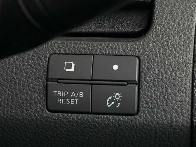 日産 セレナ ハイウェイスター 大阪府 2011(平23)年 3.9万km ブリリアントホワイトパール /禁煙車//ワンオーナー//ディーラー純正HDDナビ/HS310-W//Bluetooth/CD/DVD/AUX//ワンセグテレビ//バックカメラ//クルコン//両側パワースライドドア//純正フロアマット//純正16インチアルミホイール//サンシェード//ドアバイザー//ETC