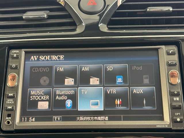 日産 セレナ ハイウェイスター 大阪府 2011(平23)年 3.9万km ブリリアントホワイトパール /禁煙車//ワンオーナー//ディーラー純正HDDナビ/HS310-W//Bluetooth/CD/DVD/AUX//ワンセグテレビ//バックカメラ//クルコン//両側パワースライドドア//純正フロアマット//純正16インチアルミホイール//サンシェード//ドアバイザー//ETC