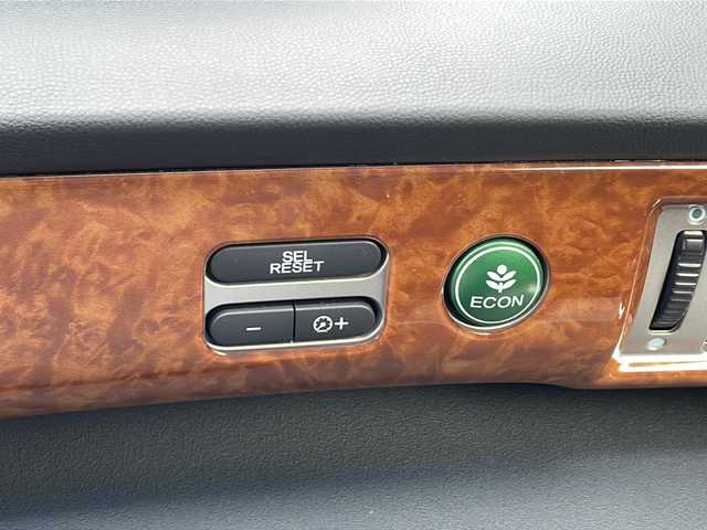 ホンダ フリード ハイブリット ジャストセレクション 山口県 2012(平24)年 9.9万km プレミアムホワイトパール 純正ナビ/DVD/CD/MSV/ワンセグTV/バックカメラ/両側パワースライドドア/純正HIDヘッドライト/純正フォグランプ/オートライト/ハーフレザーシート/革巻きステアリング/ステアリングスイッチ/クルーズコントロール/ウッド調パネル/横滑り防止/スマートキー×２/ビルトインETC/純正フロアマット/純正ドアバイザー/電動格納ウインカードアミラー