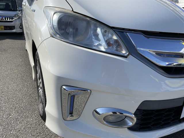 ホンダ フリード ハイブリット ジャストセレクション 兵庫県 2012(平24)年 9.9万km プレミアムホワイトパール 【(株)IDOMが運営する【じしゃロン姫路店】の自社ローン対象車両になります。こちらは現金ご利用時の価格です。自社ローンご希望の方は別途その旨お申付け下さい。】/純正ナビ/DVD/CD/MSV/ワンセグTV/バックカメラ/両側パワースライドドア/純正HIDヘッドライト/純正フォグランプ/オートライト/ハーフレザーシート/革巻きステアリング/ステアリングスイッチ/クルーズコントロール/ウッド調パネル/横滑り防止/スマートキー×２/ビルトインETC/純正フロアマット/純正ドアバイザー/電動格納ウインカードアミラー