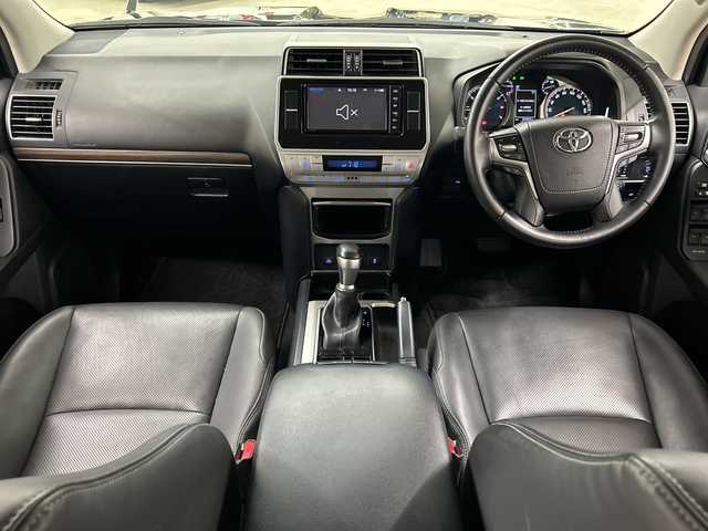 トヨタ ランドクルーザー プラド TX Lパッケージ 長崎県 2021(令3)年 5.3万km ブラック トヨタセーフティセンス/・プリクラッシュセーフティ/・レーンディパーチャーアラート/・先行車発進告知/・ロードサインアシスト/純正７インチナビ（NSZT-W68T）/・フルセグ/・DVD/・Bluetooth/バックカメラ/クルーズコントロール/モデリスタエアロ（フロント）/オートハイビーム/LEDヘッドライト/前席パワーシート/前席シートヒーター/前席エアーシート/オートリトラミラー/フィルム施工/コーナーセンサー/純正