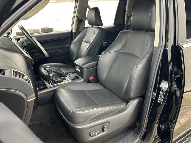 トヨタ ランドクルーザー プラド TX Lパッケージ 長崎県 2021(令3)年 5.3万km ブラック トヨタセーフティセンス/・プリクラッシュセーフティ/・レーンディパーチャーアラート/・先行車発進告知/・ロードサインアシスト/純正７インチナビ（NSZT-W68T）/・フルセグ/・DVD/・Bluetooth/バックカメラ/クルーズコントロール/モデリスタエアロ（フロント）/オートハイビーム/LEDヘッドライト/前席パワーシート/前席シートヒーター/前席エアーシート/オートリトラミラー/フィルム施工/コーナーセンサー/純正