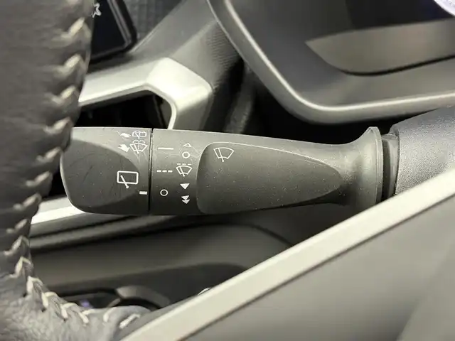 トヨタ ライズ Z 愛知県 2020(令2)年 2.7万km シャイニングホワイトパール スマートアシスト/純正ディスプレイオーディオ/・フルセグTV/・AM/FM/・USB/パノラミックビューモニター/モデリスタフルエアロ/ETC/ブラインドスポットモニター/ドライブレコーダー/シートヒーター/フロアマット/純正17インチアルミホイール/LEDヘッドライト/スマートキー/プッシュスタート/ドアバイザー