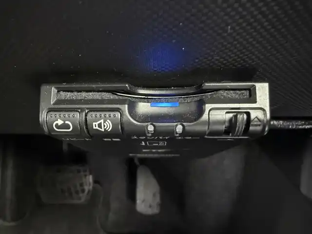 トヨタ ライズ Z 愛知県 2020(令2)年 2.7万km シャイニングホワイトパール スマートアシスト/純正ディスプレイオーディオ/・フルセグTV/・AM/FM/・USB/パノラミックビューモニター/モデリスタフルエアロ/ETC/ブラインドスポットモニター/ドライブレコーダー/シートヒーター/フロアマット/純正17インチアルミホイール/LEDヘッドライト/スマートキー/プッシュスタート/ドアバイザー