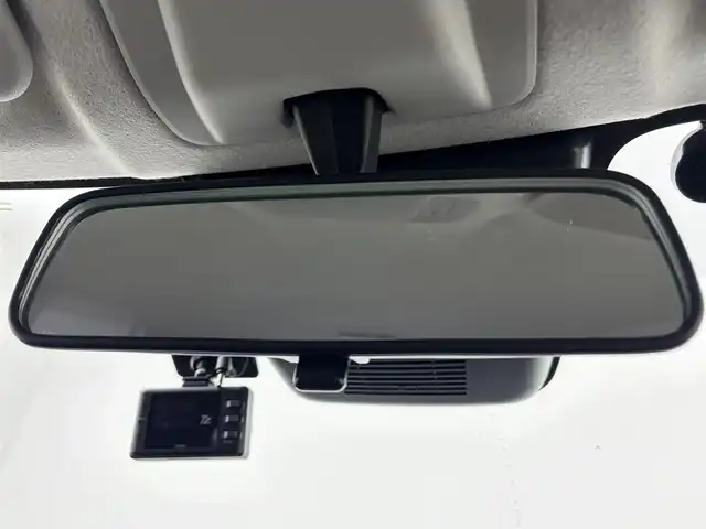 トヨタ ライズ Z 愛知県 2020(令2)年 2.7万km シャイニングホワイトパール スマートアシスト/純正ディスプレイオーディオ/・フルセグTV/・AM/FM/・USB/パノラミックビューモニター/モデリスタフルエアロ/ETC/ブラインドスポットモニター/ドライブレコーダー/シートヒーター/フロアマット/純正17インチアルミホイール/LEDヘッドライト/スマートキー/プッシュスタート/ドアバイザー