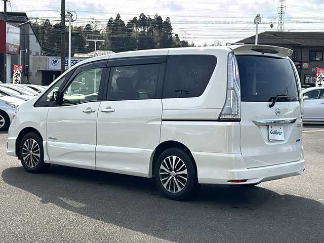 日産 セレナ