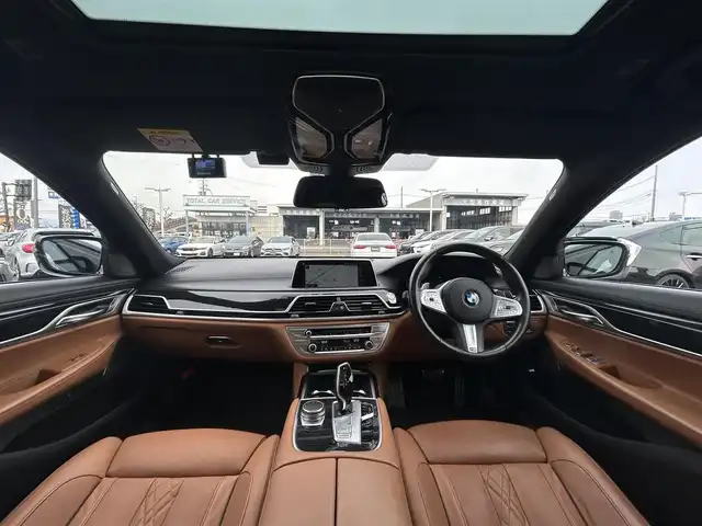 ＢＭＷ ７４０ｄ xDrive Mスポーツ 滋賀県 2020(令2)年 6万km サファイアブラックP サンルーフ/インテリジェントセーフティ/ACC/BSM/LKA/ヘッドアップディスプレイ/レザーシート/・前席メモリ付きパワーシート/・全席シートヒーター /・前席ベンチレーション/ソフトクローズドア/アンビエントライト/純正HDDナビ/（CD/DVD/BT/フルセグ/CarPlay）/harmon/kardonサウンド/360°カメラ/純正レーザーライト/純正20インチAW