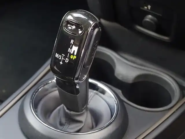 ＭＩＮＩ ＢＭＷ ミニ クロスオーバー クーパー D 埼玉県 2021(令3)年 5.5万km 黒 アダプティブクルーズコントロール /インテリジェントセーフティ /ドライビングアシストパッケージ /ペッパーパッケージ /ヘッドアップディスプレイ /PDC /コンフォートアクセス/iDriveナビ /バックカメラ /ETC/ブラックホイール