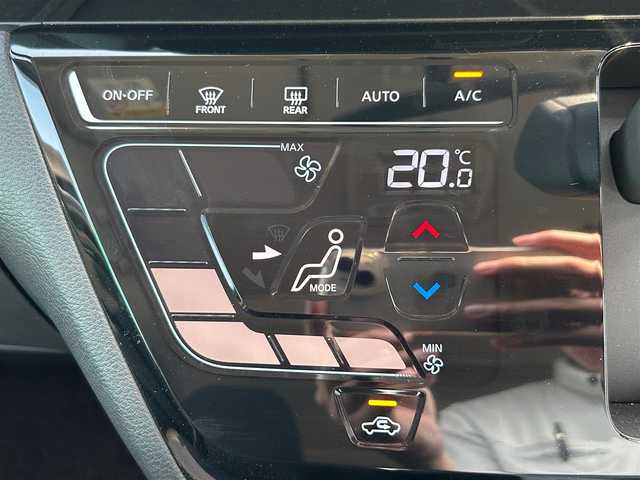 日産 ルークス HWS Gターボ プロパイロットED 静岡県 2020(令2)年 4万km アメジストパープル エンジンスタートボタン/保証書/取扱説明書/記録簿/パワーステアリング/パワーウィンドウ/アイドリングストップ/スマートキー/ダブルオートエアコン/クルーズコントロール（追従走行：有）/純正 ETC/全方位カメラ/純正メモリナビ（フルセグTV、BT接続、CDチェンジャー、AUX）/ドライブレコーダー/ベンチシート/純正フロアマット/両側パワースライドドア/布系シート/ABS/横滑り防止装置/レーンキープアシスト/盗難防止装置/オートライト/前後コーナーセンサー/  LEDヘッドライト/W＋サイドエアバック/衝突軽減システム