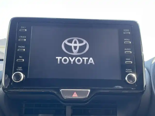 トヨタ ヤリスクロス ハイブリッド Z 福岡県 2021(令3)年 3.5万km ホワイトパールクリスタルシャイン トヨタセーフティセンス/PCS/LTA/クリアランスソナー/RCTA/PKSB/RSA/純正ディスプレイオーディオ/Bluetooth/AM/FM/applecarplay/androidauto/パノラミックビューモニター/ＢＳＭ/ハンズフリーパワーバックドア/レーダークルーズコントロール/前席シートヒーター/ビルトインＥＴＣ２．０/ＡＣ１００Ｖ/スマートキー/プッシュスタート/パーキングアシスト/電動パーキング/ブレーキホールド/純正18アルミ/オートハイビーム