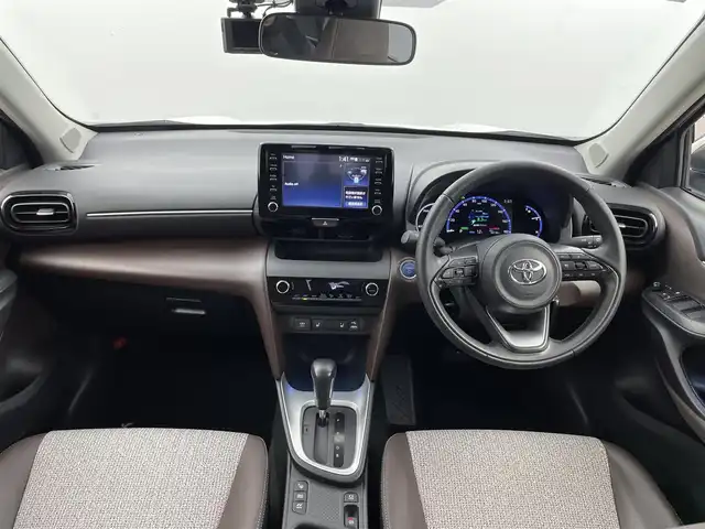 トヨタ ヤリスクロス ハイブリッド Z 福井県 2021(令3)年 3.5万km ホワイトパールクリスタルシャイン トヨタセーフティセンス/純正ディスプレイオーディオ/（Bluetooth/AM/FM/applecarplay/androidauto)/パノラミックビューモニター/ブラインドスポットモニター/ハンズフリーパワーバックドア/レーダークルーズコントロール/前席シートヒーター/ビルトインＥＴＣ２．０/ＡＣ１００Ｖ/スマートキー/プッシュスタート/パーキングアシスト/電動パーキング/ブレーキホールド/純正18インチアルミホイール/オートハイビーム