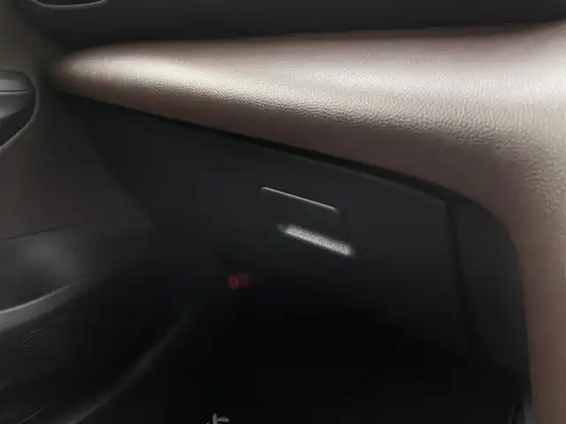 トヨタ ヤリスクロス ハイブリッド Z 福井県 2021(令3)年 3.5万km ホワイトパールクリスタルシャイン トヨタセーフティセンス/純正ディスプレイオーディオ/（Bluetooth/AM/FM/applecarplay/androidauto)/パノラミックビューモニター/ブラインドスポットモニター/ハンズフリーパワーバックドア/レーダークルーズコントロール/前席シートヒーター/ビルトインＥＴＣ２．０/ＡＣ１００Ｖ/スマートキー/プッシュスタート/パーキングアシスト/電動パーキング/ブレーキホールド/純正18インチアルミホイール/オートハイビーム