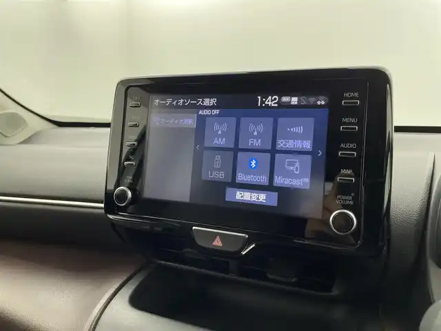 トヨタ ヤリスクロス ハイブリッド Z 福井県 2021(令3)年 3.5万km ホワイトパールクリスタルシャイン トヨタセーフティセンス/純正ディスプレイオーディオ/（Bluetooth/AM/FM/applecarplay/androidauto)/パノラミックビューモニター/ブラインドスポットモニター/ハンズフリーパワーバックドア/レーダークルーズコントロール/前席シートヒーター/ビルトインＥＴＣ２．０/ＡＣ１００Ｖ/スマートキー/プッシュスタート/パーキングアシスト/電動パーキング/ブレーキホールド/純正18インチアルミホイール/オートハイビーム