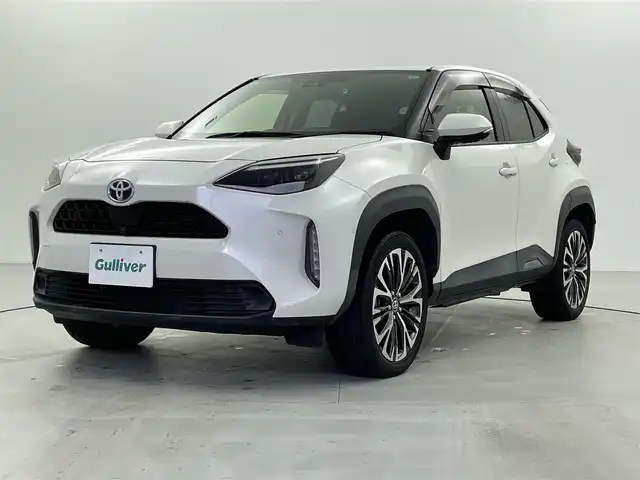 トヨタ ヤリスクロス ハイブリッド Z 福井県 2021(令3)年 3.5万km ホワイトパールクリスタルシャイン トヨタセーフティセンス/純正ディスプレイオーディオ/（Bluetooth/AM/FM/applecarplay/androidauto)/パノラミックビューモニター/ブラインドスポットモニター/ハンズフリーパワーバックドア/レーダークルーズコントロール/前席シートヒーター/ビルトインＥＴＣ２．０/ＡＣ１００Ｖ/スマートキー/プッシュスタート/パーキングアシスト/電動パーキング/ブレーキホールド/純正18インチアルミホイール/オートハイビーム