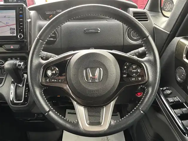 ホンダ Ｎ ＢＯＸ G L ターボ ホンダセンシング 兵庫県 2018(平30)年 3.6万km プラチナホワイトパール 純正8インチナビ/フルセグTV/BTオーディオ/バックカメラ/ETC/ホンダセンシング/両側パワースライドドア/ハンズフリースライドドア/LEDヘッドライト/純正15インチアルミホイール/純正フロアマット/ダブルサイドエアバック/カーテンエアバック/ワンオーナー