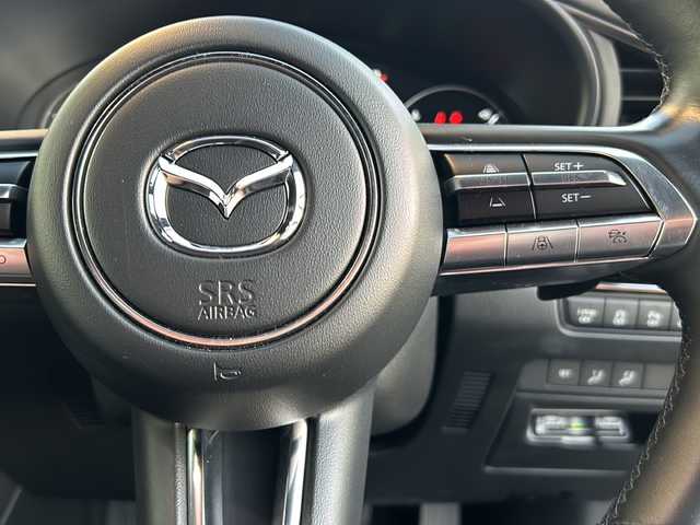 マツダ マツダ３ファストバック X Lパッケージ 山形県 2019(令1)年 3.9万km ポリメタルグレーM ４WD/純正ナビ/（AM/FM/フルセグ/BT）/ステアリングスイッチ/ステアリングヒーター/クルーズコントロール（追従有）/バックカメラ/全方位カメラ/BSM/レザーシート/運転席メモリ付きパワーシート/シートヒーター/BOSEサウンドシステム/オートＬＥＤヘッドライト/アダプティブハイビーム/スマートキー×２/電動格納ミラー/ETC/横滑り防止装置/レーンキープアシスト/プッシュスタート