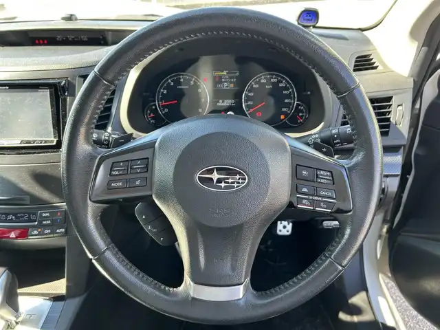 スバル レガシィ ツーリングワゴン 2．5i Bスポーツ アイサイトG 石川県 2013(平25)年 6.6万km サテンホワイトパール ４WD/社外HDDナビ/社外CD/DVD/フルセグTV/バックカメラ/HIDライト/純正アルミホイール/レーダークルーズコントロール/衝突軽減ブレーキ/運転席＆助手席パワーシート/スマートキー/プッシュスタート/電動ミラー/レーンキープアシスト/ステアリングリモコン/ETC