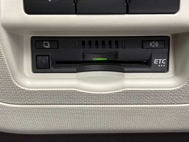 トヨタ ポルテ G 千葉県 2017(平29)年 5.1万km スーパーレッドⅤ 純正ナビ/　CD/DVD/Bluetooth/フルセグTV/衝突軽減ブレーキ/車線逸脱警報/オートハイビーム/片側パワスラ/シートヒーター（運転席）/ナノイー/フォグランプ/ビルトインETC/前方ドラレコ/フロアマット/スマートキー/スタートボタン/ドアバイザー