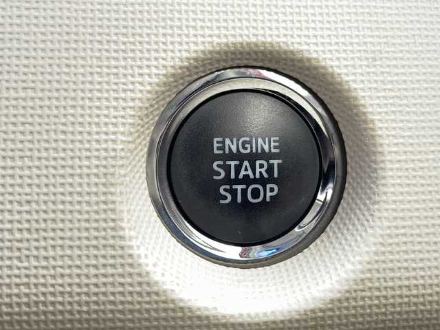 トヨタ ポルテ G 千葉県 2017(平29)年 5.1万km スーパーレッドⅤ 純正ナビ/　CD/DVD/Bluetooth/フルセグTV/衝突軽減ブレーキ/車線逸脱警報/オートハイビーム/片側パワスラ/シートヒーター（運転席）/ナノイー/フォグランプ/ビルトインETC/前方ドラレコ/フロアマット/スマートキー/スタートボタン/ドアバイザー