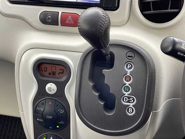 トヨタ ポルテ G 千葉県 2017(平29)年 5.1万km スーパーレッドⅤ 純正ナビ/　CD/DVD/Bluetooth/フルセグTV/衝突軽減ブレーキ/車線逸脱警報/オートハイビーム/片側パワスラ/シートヒーター（運転席）/ナノイー/フォグランプ/ビルトインETC/前方ドラレコ/フロアマット/スマートキー/スタートボタン/ドアバイザー