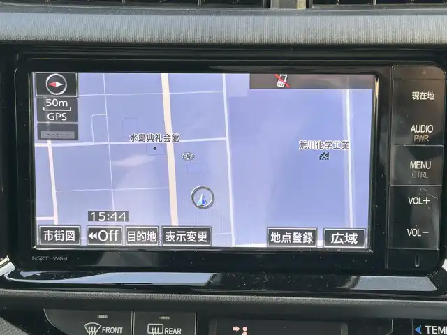 トヨタ アクア S 岡山県 2016(平28)年 16.7万km シルバーM 登録時走行距離166297km/ワンオーナー/純正ナビ/フルセグTV(AM/FM/CD/DVD/Bluetooth)/バックカメラ/ビルトインETC/ドライブレコーダー/トヨタセーフティセンスC/・プリクラッシュセーフティ/・オートマチックハイビーム/・レーンディバーチャーアラート/横滑り防止装置/純正フロアマット/電動格納ミラー/ヘッドライトレベライザー/ステアリングスイッチ/プッシュスタート/スマートキー