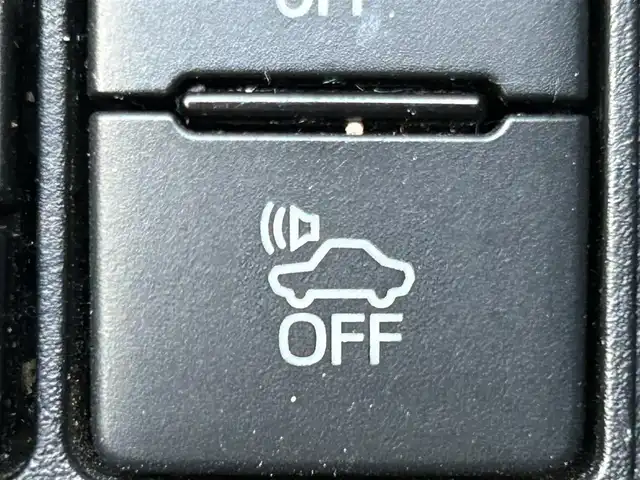 トヨタ アクア S 岡山県 2016(平28)年 16.7万km シルバーM 登録時走行距離166297km/ワンオーナー/純正ナビ/フルセグTV(AM/FM/CD/DVD/Bluetooth)/バックカメラ/ビルトインETC/ドライブレコーダー/トヨタセーフティセンスC/・プリクラッシュセーフティ/・オートマチックハイビーム/・レーンディバーチャーアラート/横滑り防止装置/純正フロアマット/電動格納ミラー/ヘッドライトレベライザー/ステアリングスイッチ/プッシュスタート/スマートキー