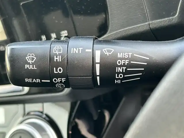 トヨタ アクア S 岡山県 2016(平28)年 16.7万km シルバーM 登録時走行距離166297km/ワンオーナー/純正ナビ/フルセグTV(AM/FM/CD/DVD/Bluetooth)/バックカメラ/ビルトインETC/ドライブレコーダー/トヨタセーフティセンスC/・プリクラッシュセーフティ/・オートマチックハイビーム/・レーンディバーチャーアラート/横滑り防止装置/純正フロアマット/電動格納ミラー/ヘッドライトレベライザー/ステアリングスイッチ/プッシュスタート/スマートキー