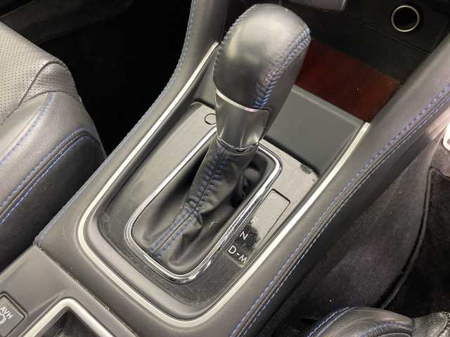 スバル レヴォーグ 1．6GT－S アイサイト 道央・札幌 2018(平30)年 5.6万km ダークグレーメタリック ・4WD/・サンルーフ/・純正ナビ/・BT&CD&DVD&USB&SD/・バックカメラ/・サイドカメラ/・デジタルインナーミラー/・アイサイトセーフティプラス/・レーダークルーズコントロール/・ブラインドスポットモニター/・レザーシート/・D席メモリシート/・前席パワーシート/・前席シートヒーター/・ビルトインETC/・前後コーナーセンサー/・LEDヘッドライト/・オートライト/・オートマチックハイビーム/・スマートキー/・プッシュスタート