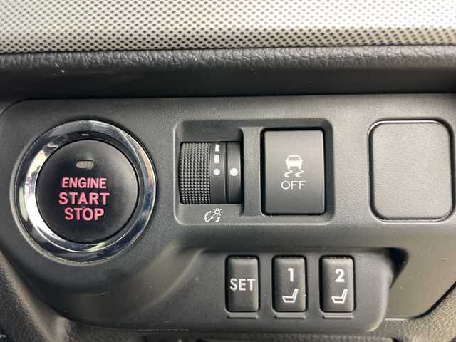 スバル レヴォーグ 1．6GT－S アイサイト 道央・札幌 2018(平30)年 5.6万km ダークグレーメタリック ・4WD/・サンルーフ/・純正ナビ/・BT&CD&DVD&USB&SD/・バックカメラ/・サイドカメラ/・デジタルインナーミラー/・アイサイトセーフティプラス/・レーダークルーズコントロール/・ブラインドスポットモニター/・レザーシート/・D席メモリシート/・前席パワーシート/・前席シートヒーター/・ビルトインETC/・前後コーナーセンサー/・LEDヘッドライト/・オートライト/・オートマチックハイビーム/・スマートキー/・プッシュスタート