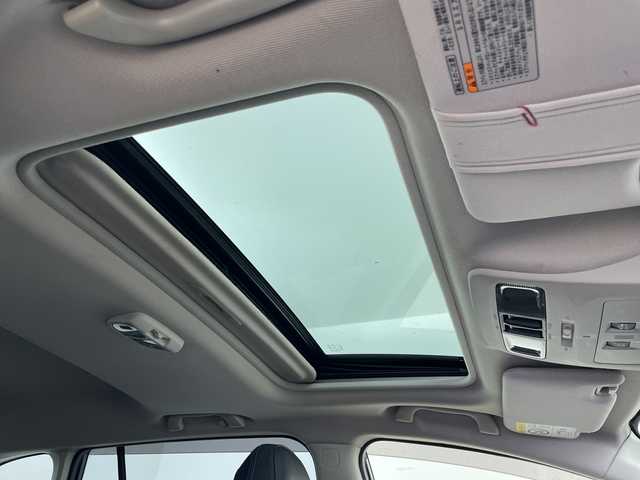 スバル レヴォーグ 1．6GT－S アイサイト 道央・札幌 2018(平30)年 5.6万km ダークグレーメタリック ・4WD/・サンルーフ/・純正ナビ/・BT&CD&DVD&USB&SD/・バックカメラ/・サイドカメラ/・デジタルインナーミラー/・アイサイトセーフティプラス/・レーダークルーズコントロール/・ブラインドスポットモニター/・レザーシート/・D席メモリシート/・前席パワーシート/・前席シートヒーター/・ビルトインETC/・前後コーナーセンサー/・LEDヘッドライト/・オートライト/・オートマチックハイビーム/・スマートキー/・プッシュスタート