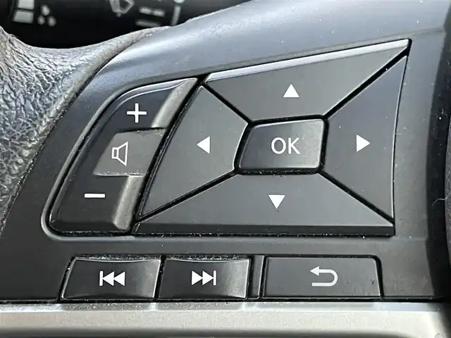 日産 セレナ ハイウェイスター V 兵庫県 2020(令2)年 6.8万km ブリリアントホワイトパール 2トーン 社外7インチナビ/フルセグ/Bluetooth接続/フリップダウンモニター（ALPINE）/両側パワースライドドア/プロパイロット/アラウンドビュー/デジタルインナーミラー/ETC/追従クルーズコントロール/ドアバイザー/純正フロアマット/LEDヘッドライト