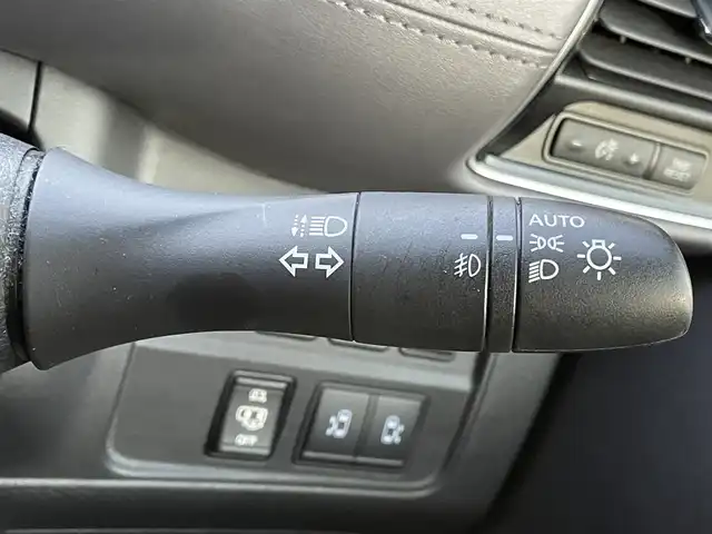 日産 セレナ ハイウェイスター V 兵庫県 2020(令2)年 6.8万km ブリリアントホワイトパール 2トーン 社外7インチナビ/フルセグ/Bluetooth接続/フリップダウンモニター（ALPINE）/両側パワースライドドア/プロパイロット/アラウンドビュー/デジタルインナーミラー/ETC/追従クルーズコントロール/ドアバイザー/純正フロアマット/LEDヘッドライト