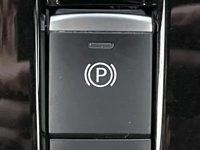 日産 セレナ ハイウェイスター V 兵庫県 2020(令2)年 6.8万km ブリリアントホワイトパール 2トーン 社外7インチナビ/フルセグ/Bluetooth接続/フリップダウンモニター（ALPINE）/両側パワースライドドア/プロパイロット/アラウンドビュー/デジタルインナーミラー/ETC/追従クルーズコントロール/ドアバイザー/純正フロアマット/LEDヘッドライト