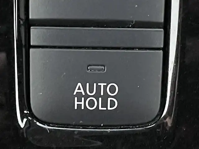 日産 セレナ ハイウェイスター V 兵庫県 2020(令2)年 6.8万km ブリリアントホワイトパール 2トーン 社外7インチナビ/フルセグ/Bluetooth接続/フリップダウンモニター（ALPINE）/両側パワースライドドア/プロパイロット/アラウンドビュー/デジタルインナーミラー/ETC/追従クルーズコントロール/ドアバイザー/純正フロアマット/LEDヘッドライト