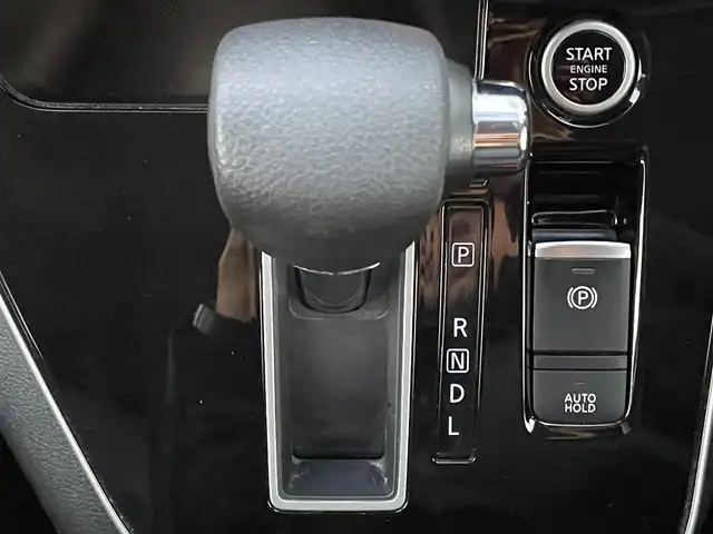 日産 セレナ ハイウェイスター V 兵庫県 2020(令2)年 6.8万km ブリリアントホワイトパール 2トーン 社外7インチナビ/フルセグ/Bluetooth接続/フリップダウンモニター（ALPINE）/両側パワースライドドア/プロパイロット/アラウンドビュー/デジタルインナーミラー/ETC/追従クルーズコントロール/ドアバイザー/純正フロアマット/LEDヘッドライト