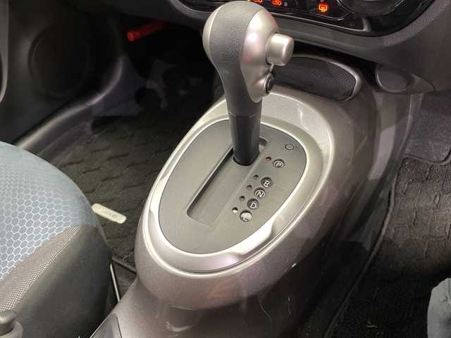 日産 ジューク 15RX Vセレクション 栃木県 2017(平29)年 3.4万km サンライトイエロー 社外ナビ(パナソニック製)/(CD/DVD/フルセグTV/Bluetooth)/全方位リアカメラ/レーンキープアシスト/衝突軽減システム/横滑り防止装置/禁煙車/純正アルミホイール/純正フロアマット/シガーライター/スマートキー/プッシュスタート/盗難防止装置システム/電動格納ミラー