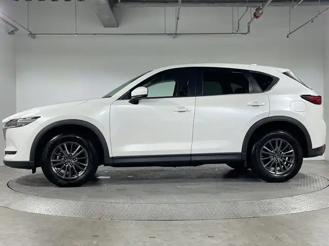 マツダ ＣＸ－５ XD プロアクティブ 神奈川県 2019(平31)年 5.3万km スノーフレイクホワイトパールマイカ i-ACTIVSENSE/・アドバンスト・スマート・シティ・ブレーキ・サポート（夜間歩行者検知機能付き）/・AT誤発進抑制制御/・スマート・シティ・ブレーキ・サポート/・レーンキープ・アシスト・システム/・アダプティブ・LED・ヘッドライト/・ドライバー・アテンション・アラート/・マツダ・レーダー・クルーズ・コントロール/・クルージング＆トラフィック・サポート/・360°ビュー・モニター＋フロントパーキングセンサー/・交通標識認識システム/純正ナビ/・BT/フルセグTV/AUX/USB/AM/FM/BOSEスピーカー/ETC/ドライブレコーダー/MTモード/パワーシート(D)/シートヒーター(D/N)/パワーバックドア/電子サイドブレーキ/オートホールド/革巻きステアリング/ステアリングスイッチ/Autoライト/ステアリングヒーター/アイドリングストップ機能/コーナーセンサー/TVキャンセラー/社外レーダー/電動格納ミラー/ウィンカーミラー/純正アルミホイール/純正フロアマット/ドアバイザー
